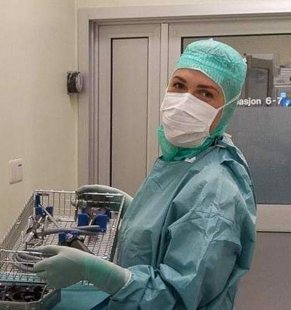 Birgit og Kristine jobber som operasjonssykepleiere på SUS
