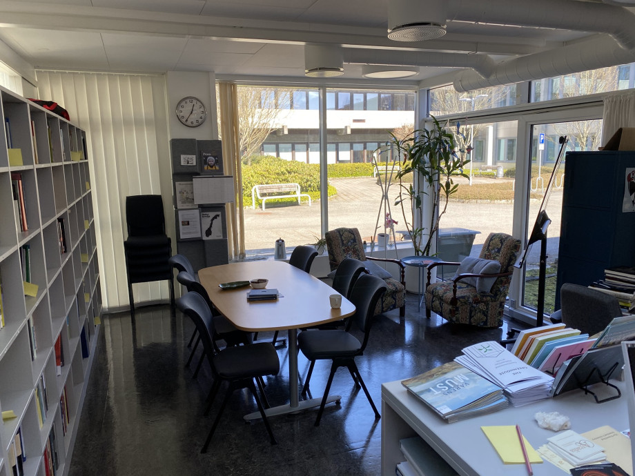 Her fra Greenhouse biblioteket i Hulda Garborgs hus